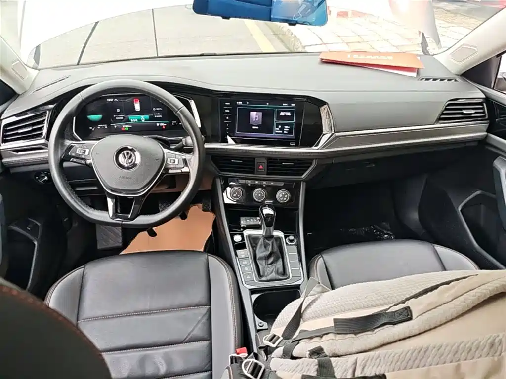 Volkswagen Sagitar 2021 280TSI DSG 30th Anniversary Edition фото 10