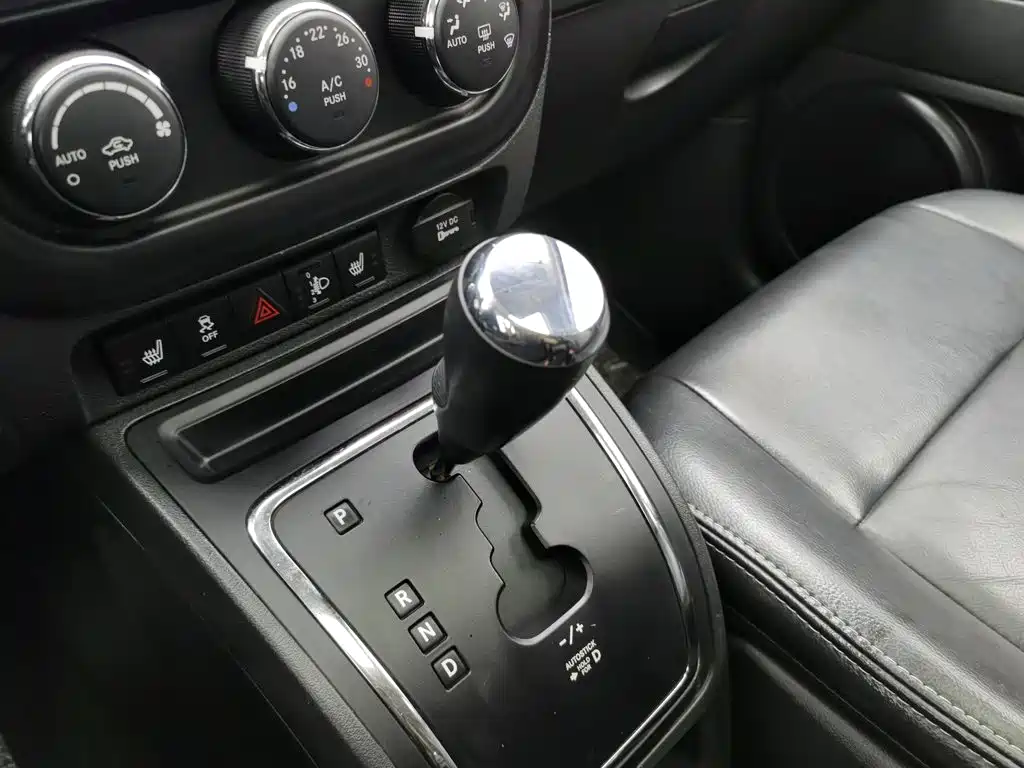 Jeep Compass (Import) 2013 2013 2.0L FWD Luxury