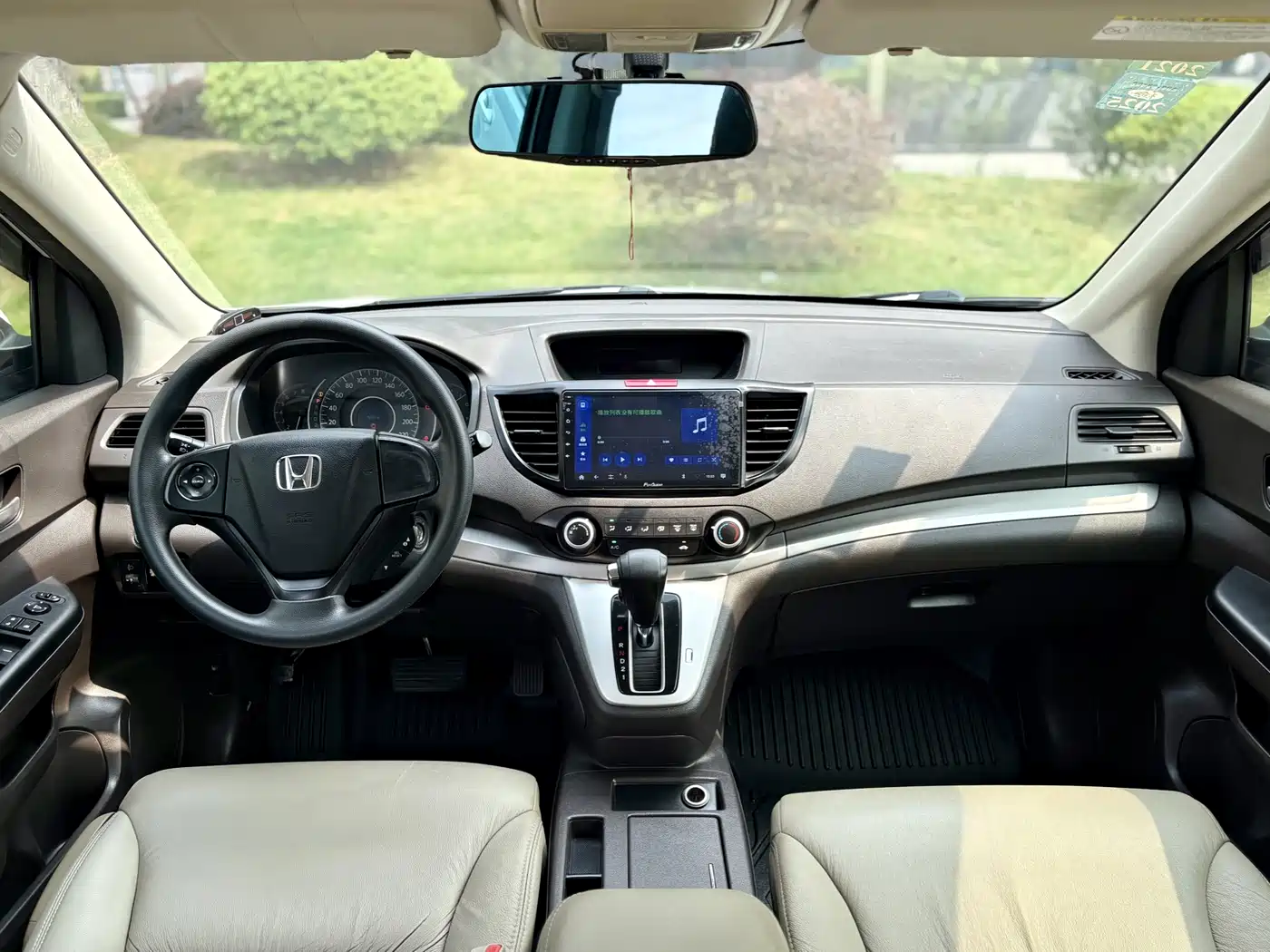 Honda CR-V 2012 2.0L 2WD Urban Edition фото 6