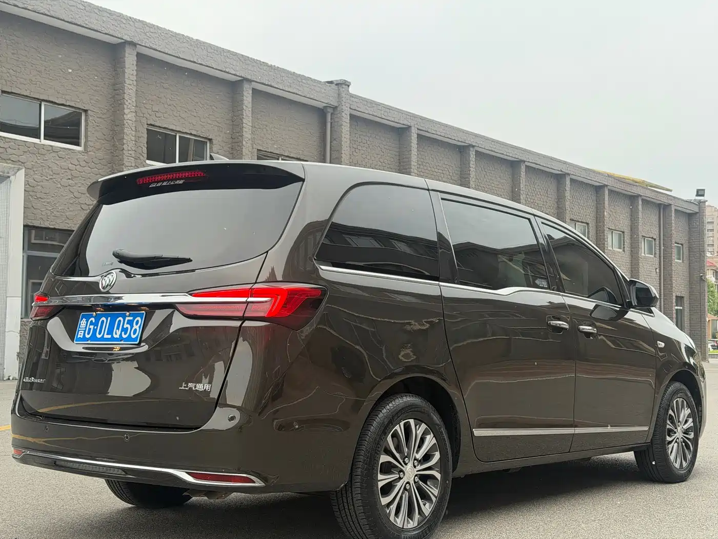 Buick GL8 2021 Land Business Class 652T Premium фото 6