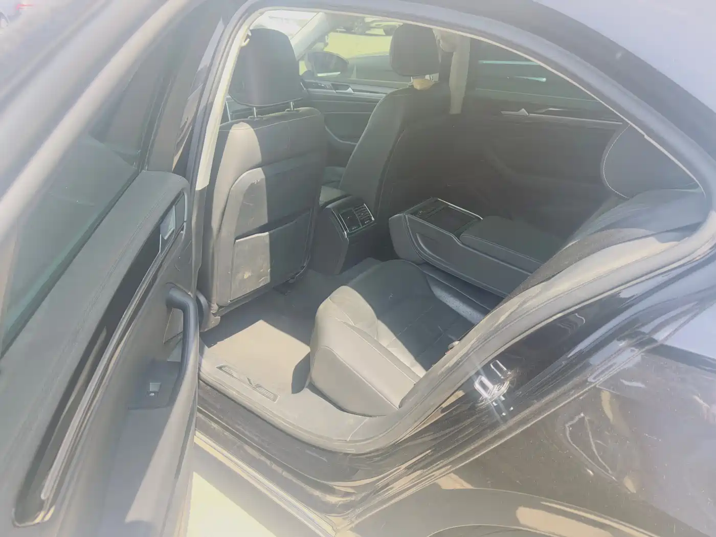 Volkswagen Phideon 2018 Facelift 380TSI FWD Business фото 5