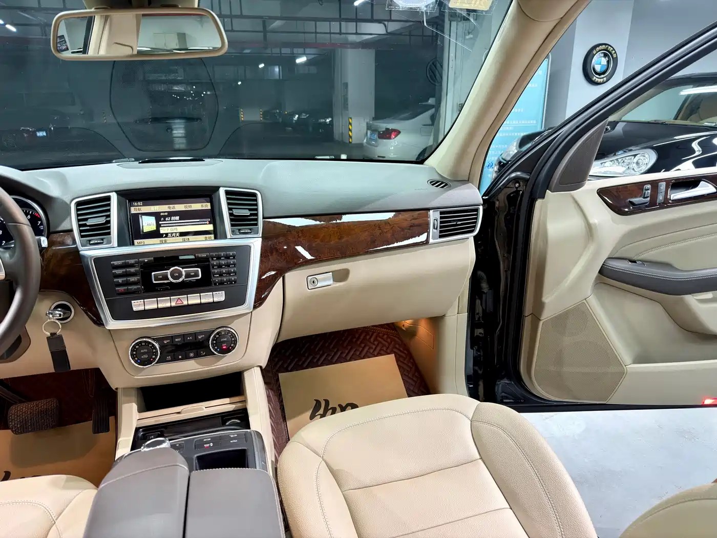 Mercedes-Benz M-Class 2012 Model ML 350 Dynamic фото 16