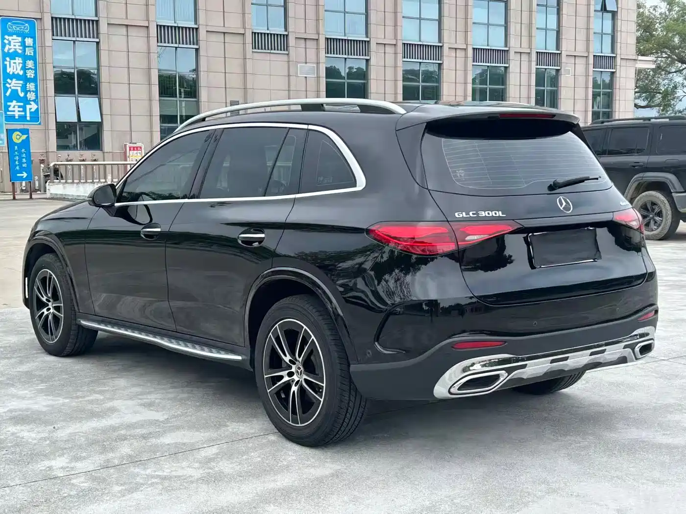 Mercedes-Benz GLC 2025 Facelift GLC 260 L 4MATIC Luxury фото 9
