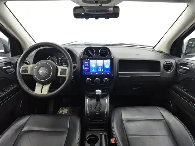 Jeep Compass (Import) 2013 2.0L FWD Luxury — фото 5