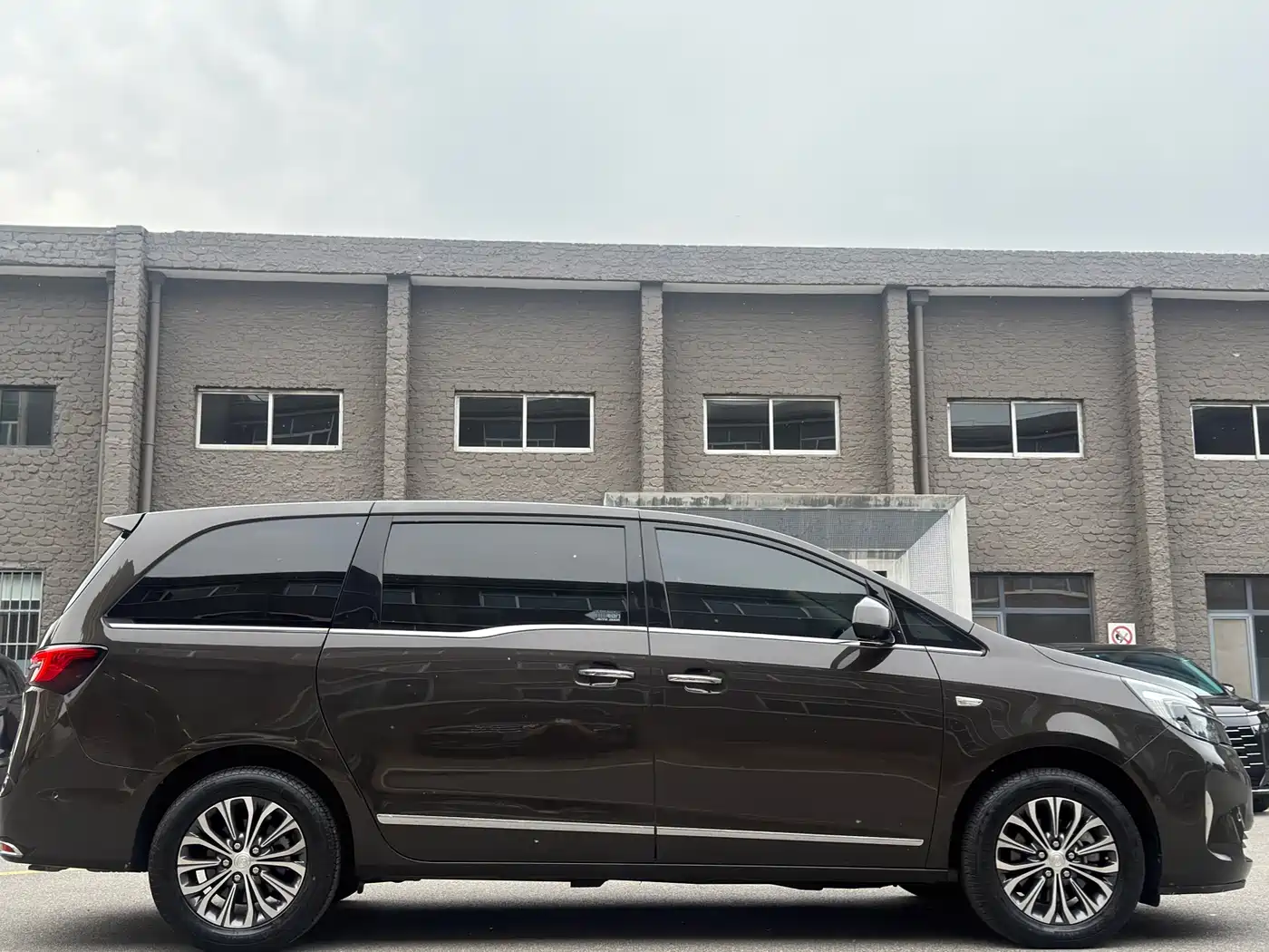 Buick GL8 2021 Land Business Class 652T Premium фото 7
