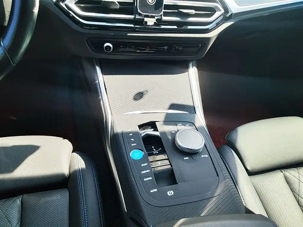 BMW i3 2022 eDrive 35 L фото 14