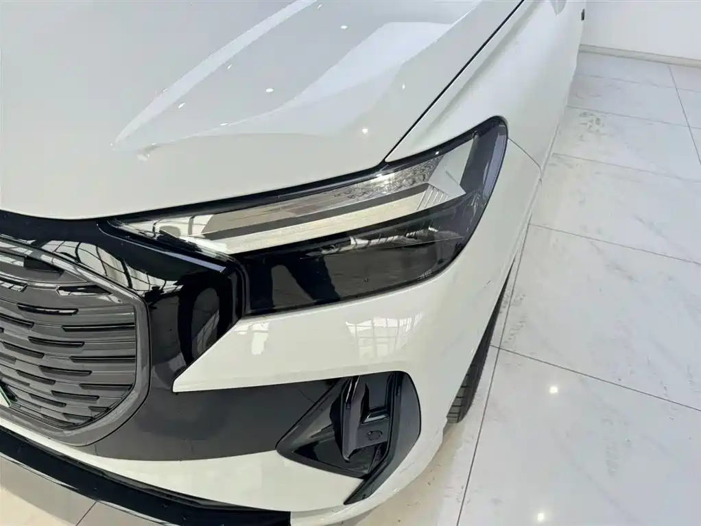 Audi Q4 e-tron 2023 40 e-tron Creation Night Edition фото 13