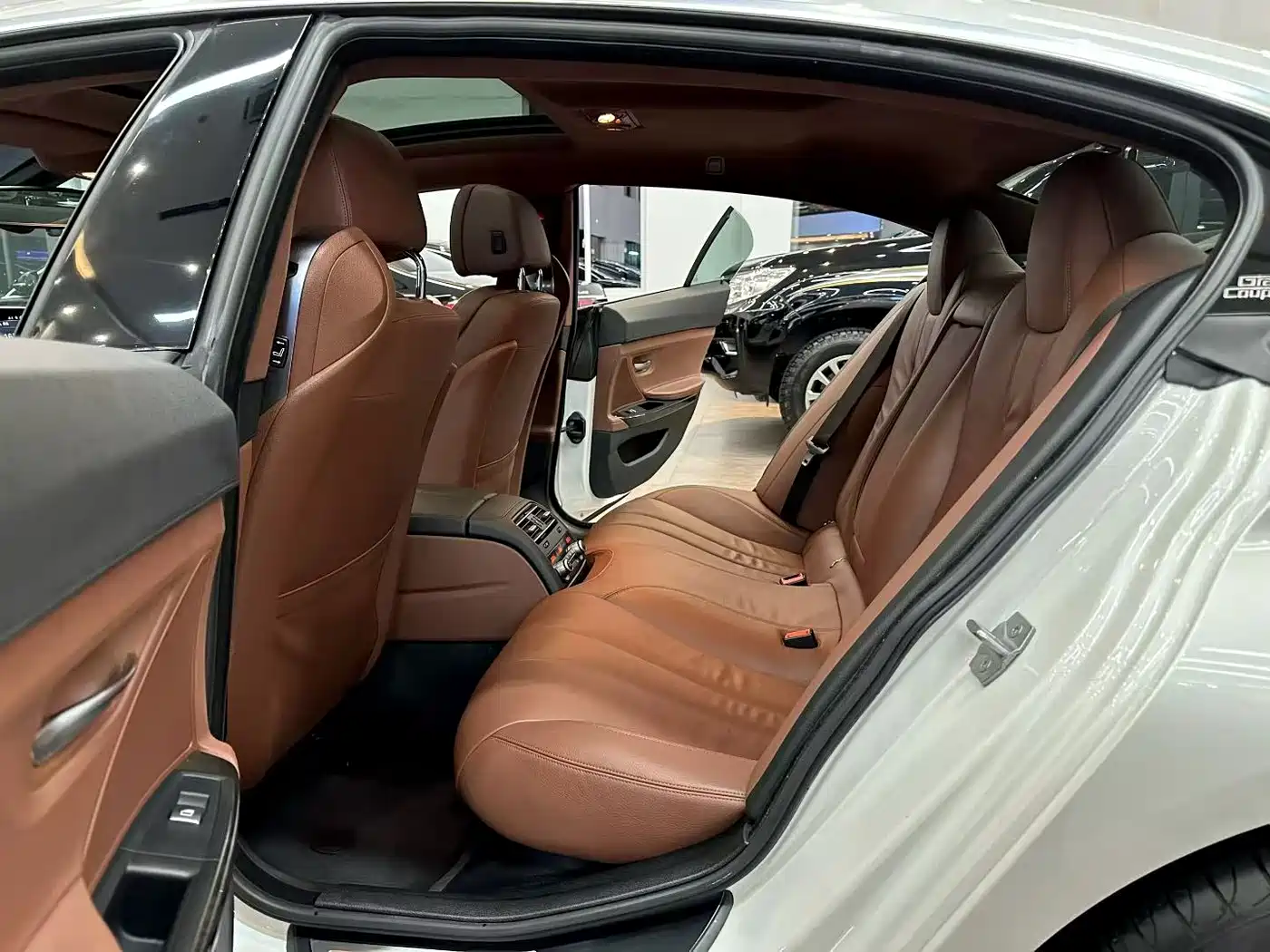 BMW 6 Series 2016 640i Gran Coupe фото 9