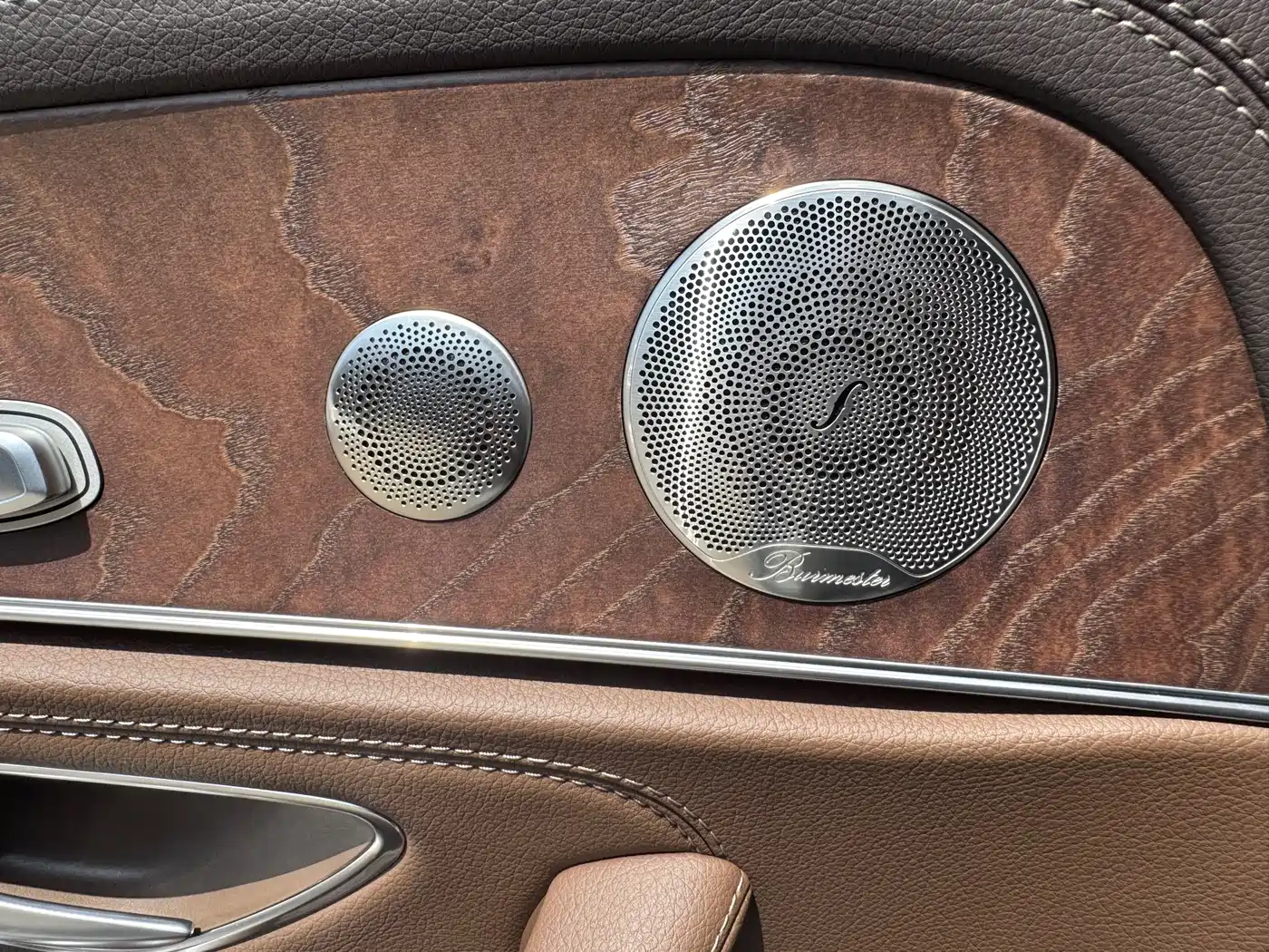 Mercedes-Benz E-Class 2023 E 300 L Luxury фото 17