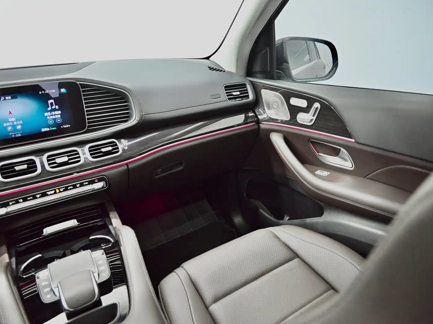 Mercedes-Benz GLE, миниатюра 11