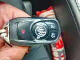 Photo 9 - Buick Regal