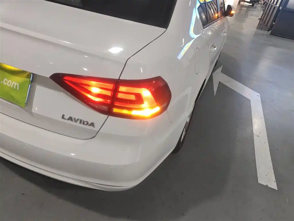 VOLKSWAGEN LAVIDA