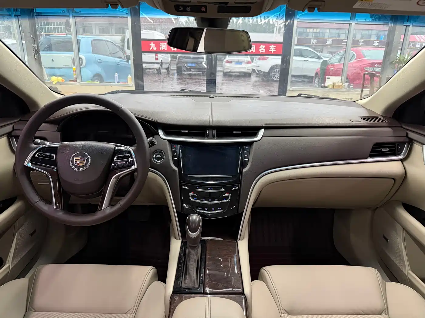 Cadillac XTS 2014 2013 Model 28T Comfort