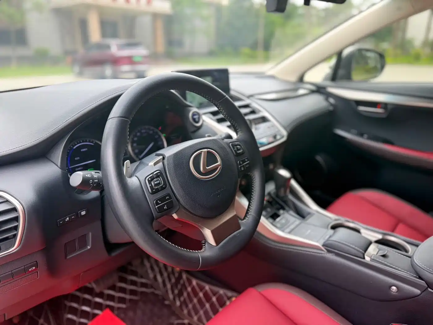 Lexus NX 2018 Model 300h FWD Fengshang Edition China V фото 6