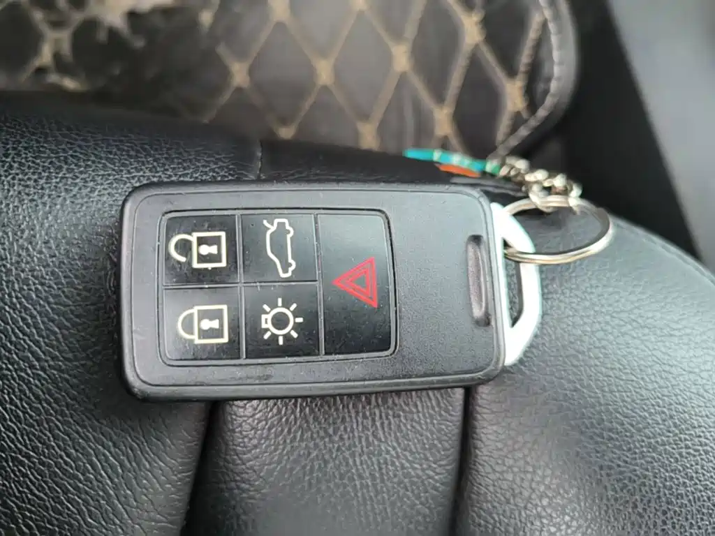 Фото 9 - Volvo V40