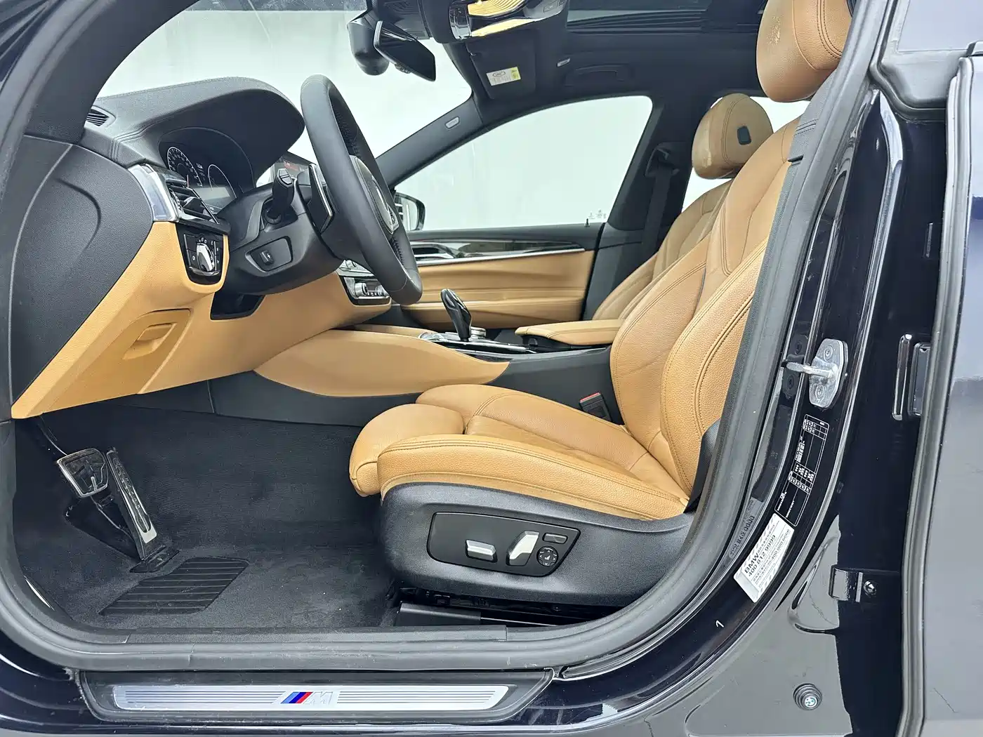 BMW 6 Series GT 2019 630i M Sport Package фото 7