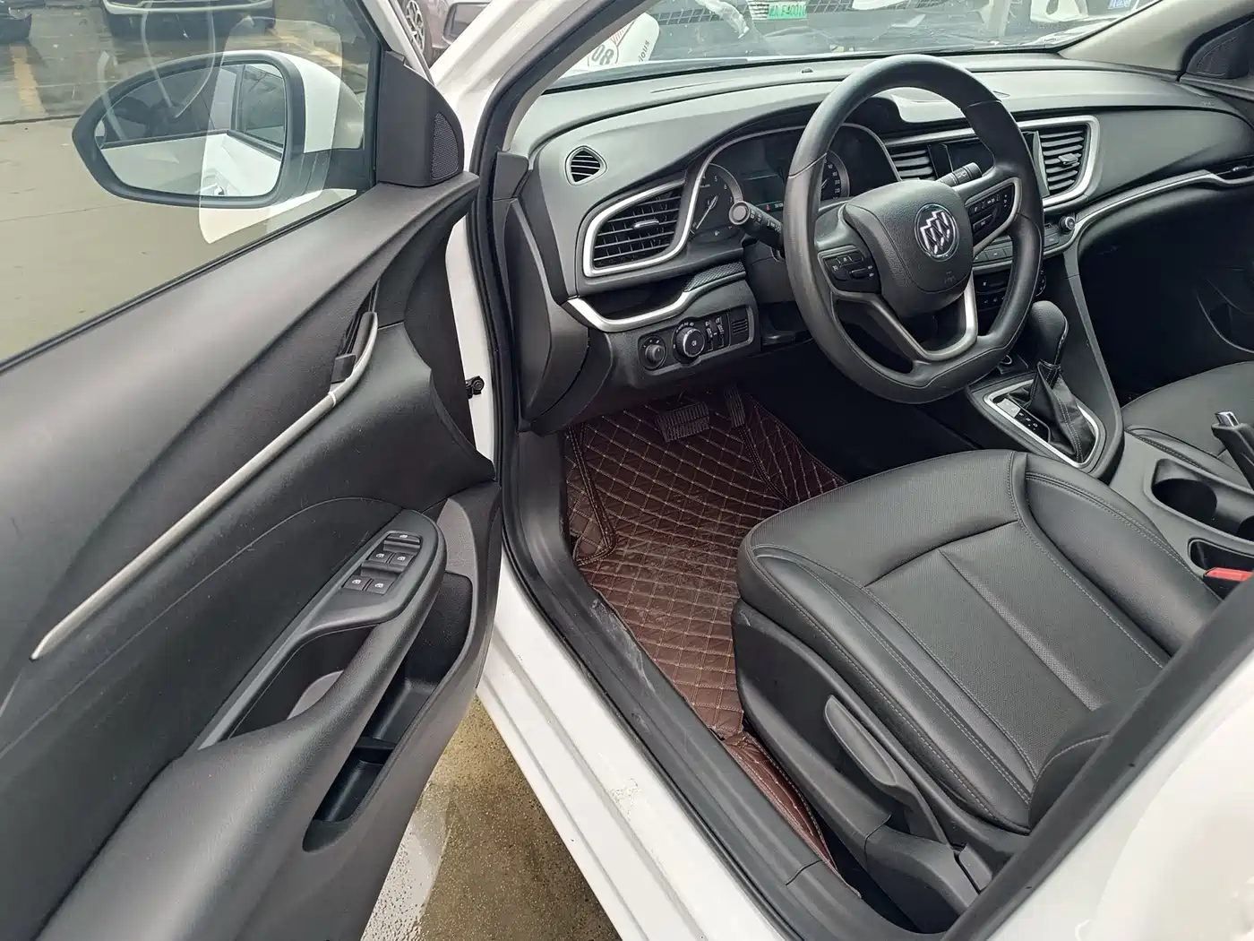 Buick Excelle 2021 Exemplar 1.5L Auto Progressive фото 3