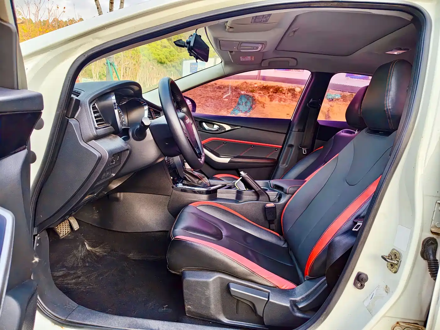 Venucia D60 2018 2018 1.6L CVT Smart Elite Edition