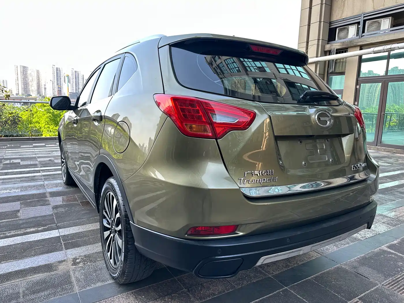GAC Trumpchi Trumpchi GS5 Super 2015 2.0L Automatic 2WD Luxury Navigation Edition фото 4