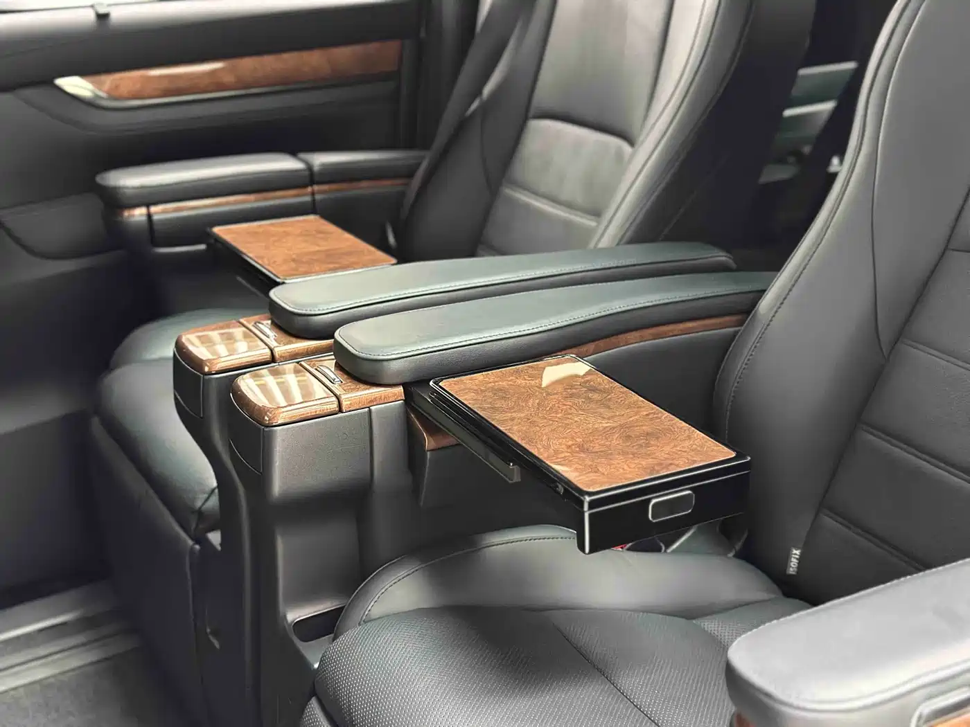 Toyota Alphard 2015 3.5L Premium Edition фото 13
