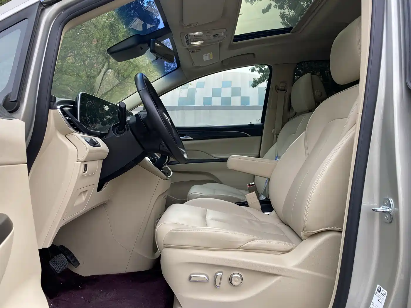 BUICK GL8