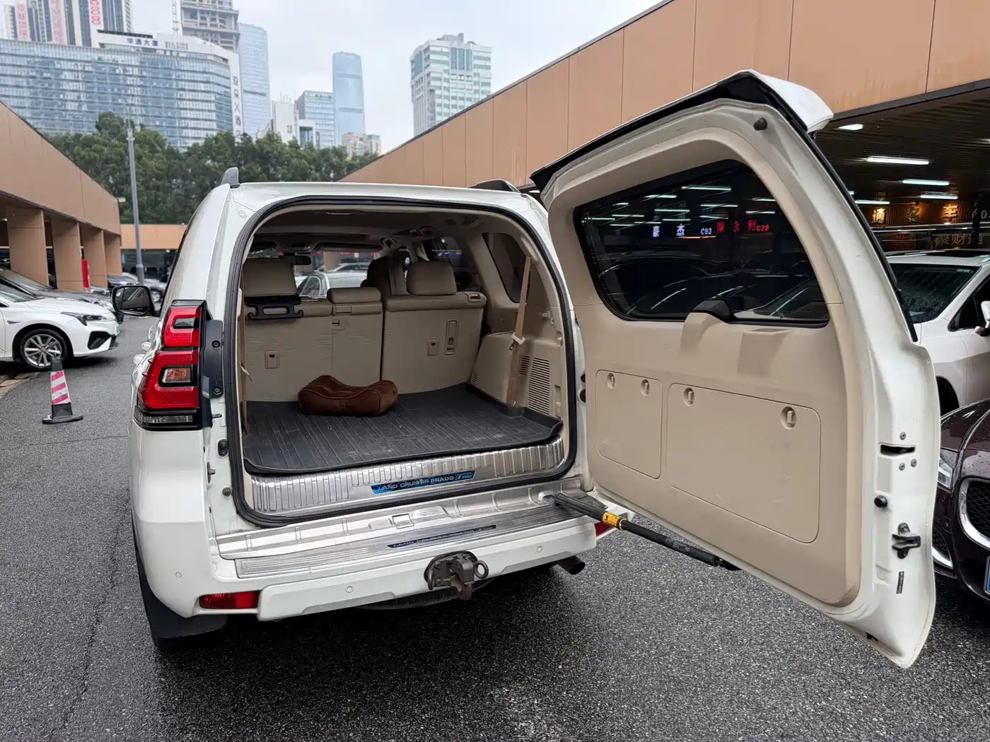 Toyota Prado 2018 3.5L Auto TX-L фото 14