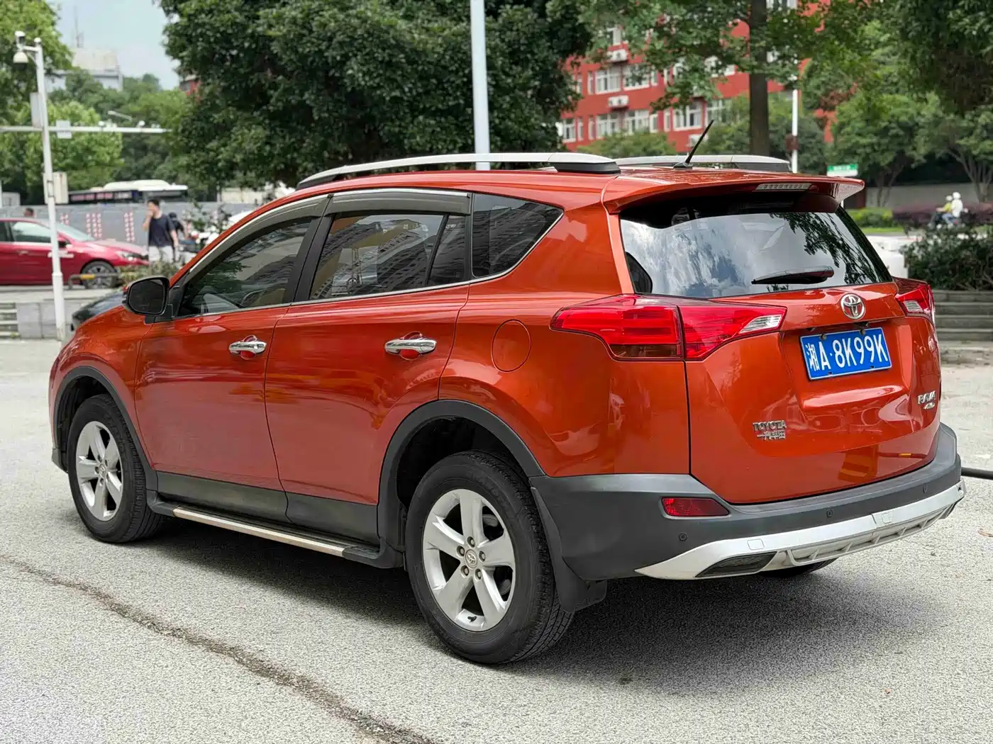 Toyota RAV4 Rongfang 2015 2.5L Automatic 4WD Elite Edition фото 6