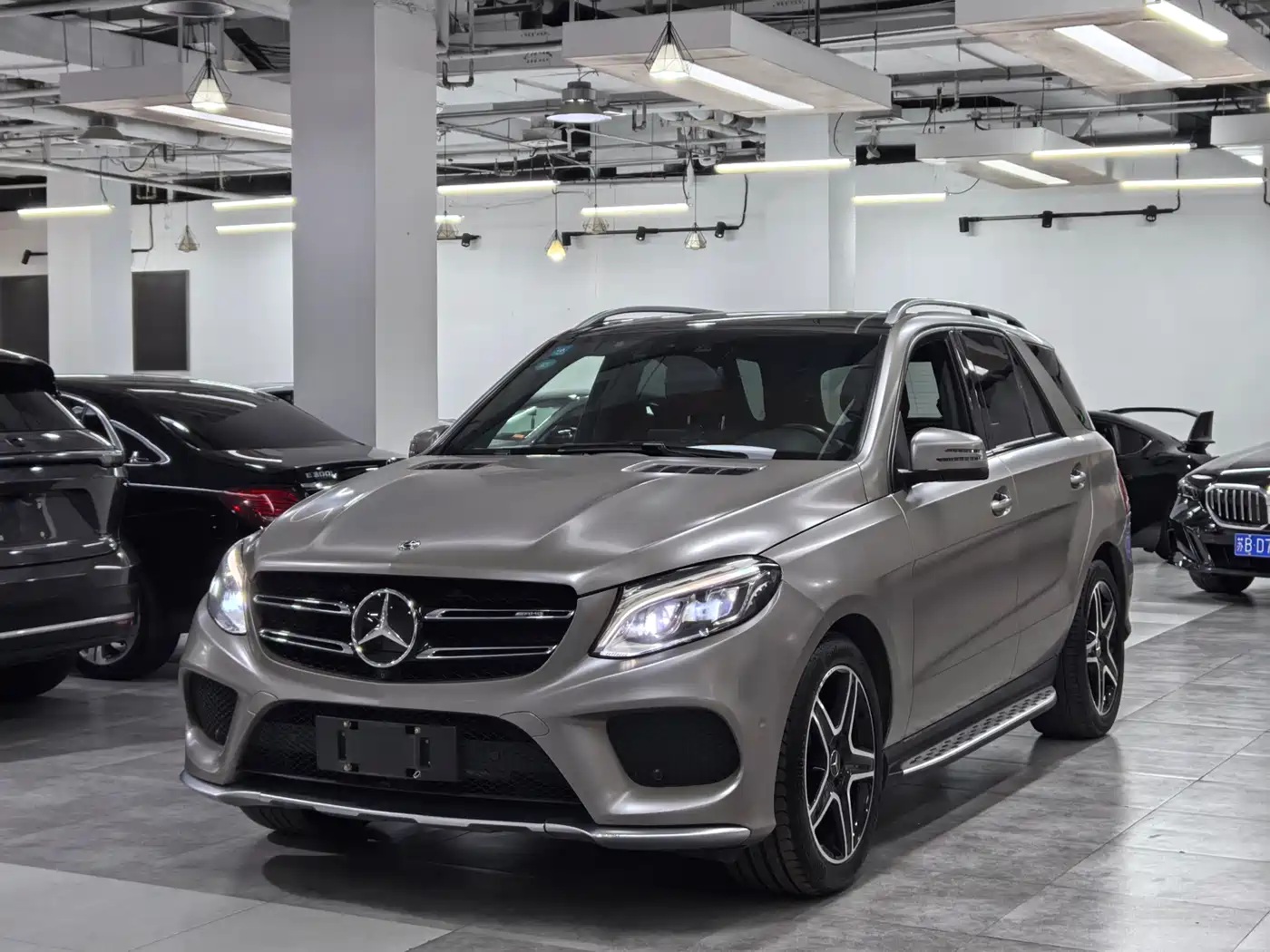 Mercedes-Benz GLE AMG 2017 AMG GLE 43 4MATIC