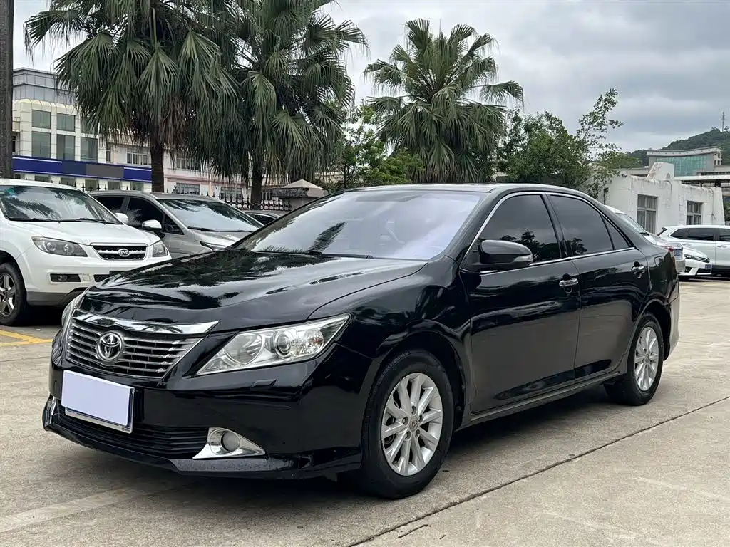 Toyota Camry 2012 2.5G Luxury Edition