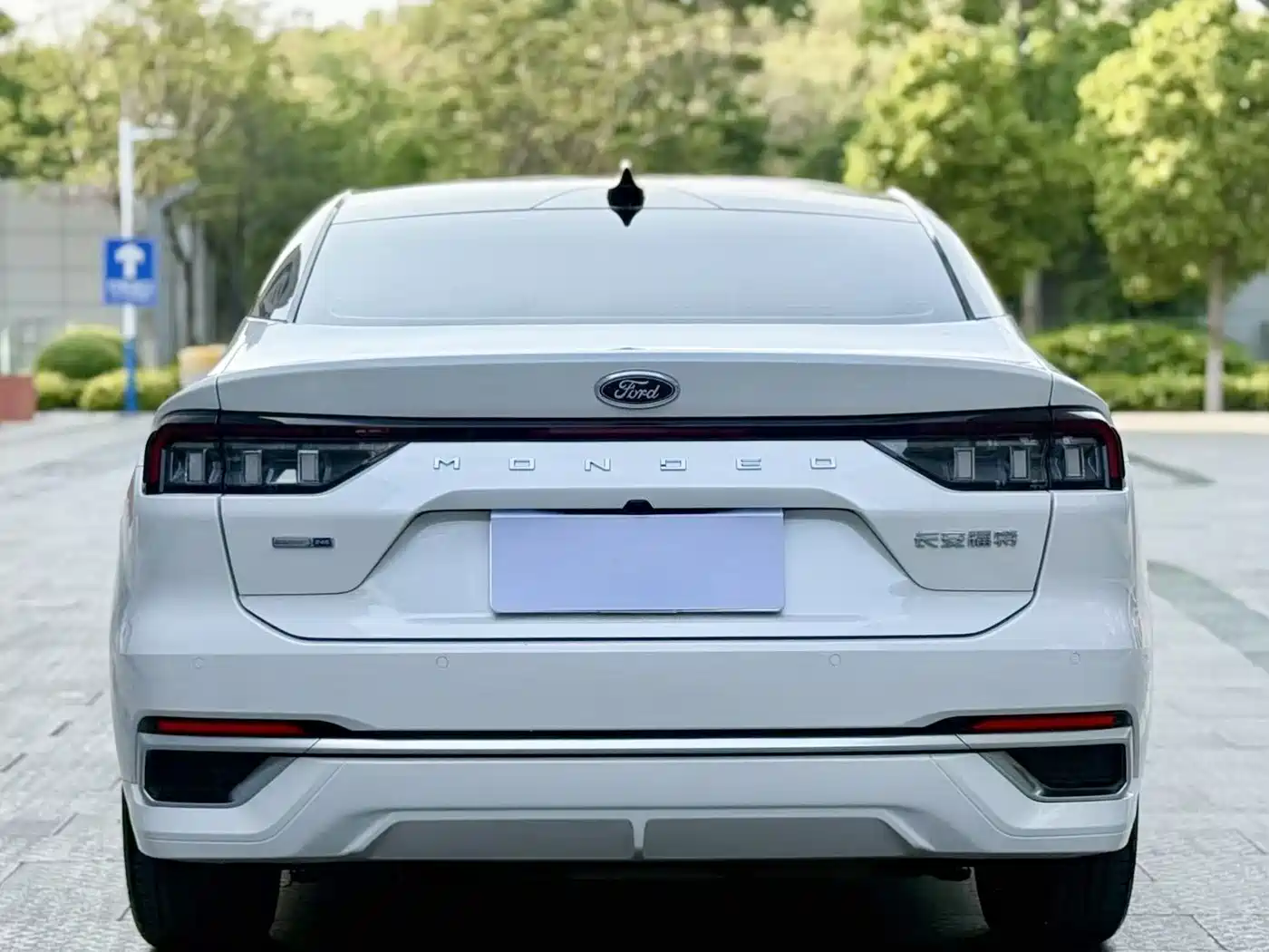 FORD MONDEO