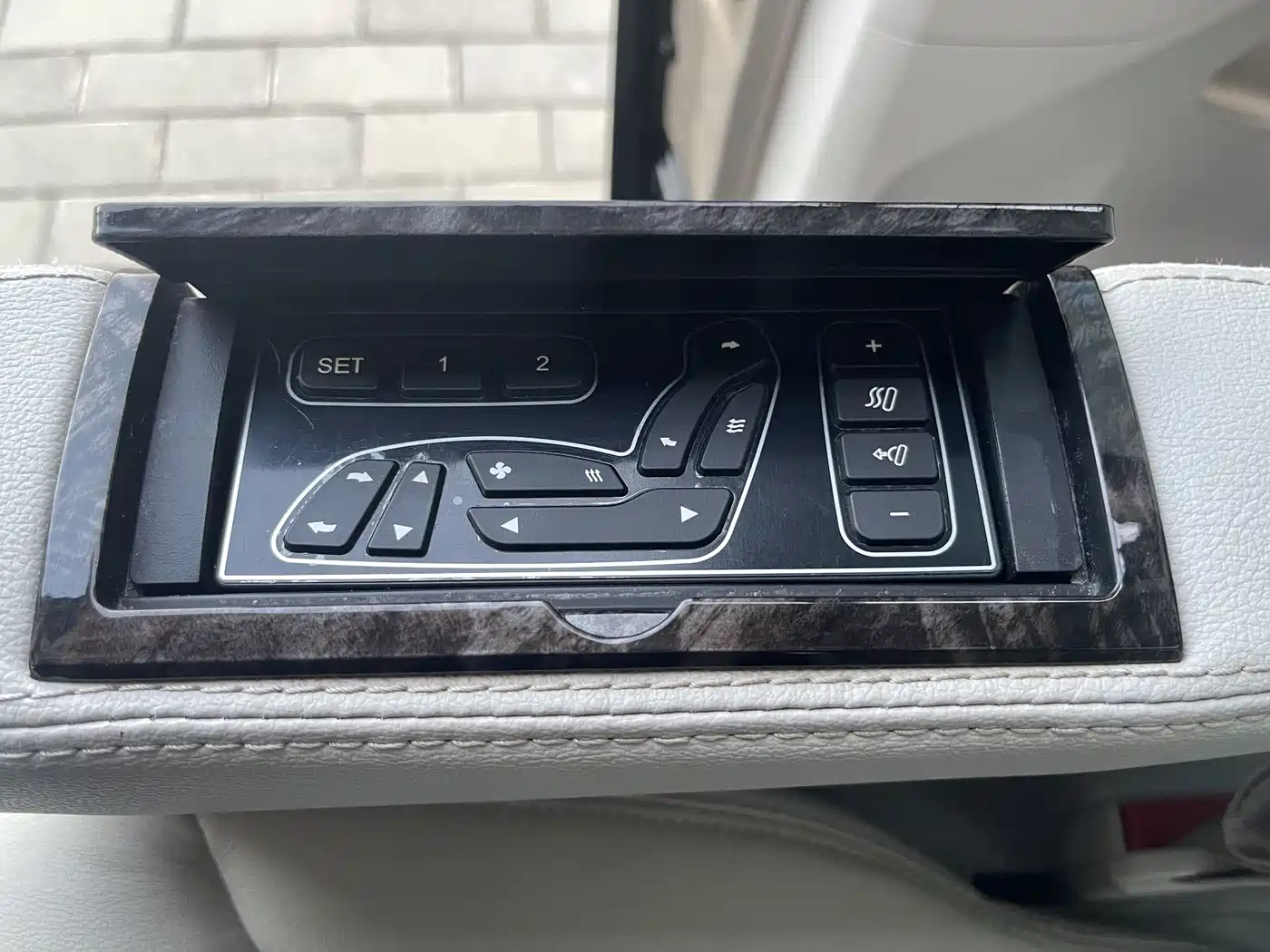 SAIC Maxus Maxus G10 2016 2.0T Automatic Flagship фото 25