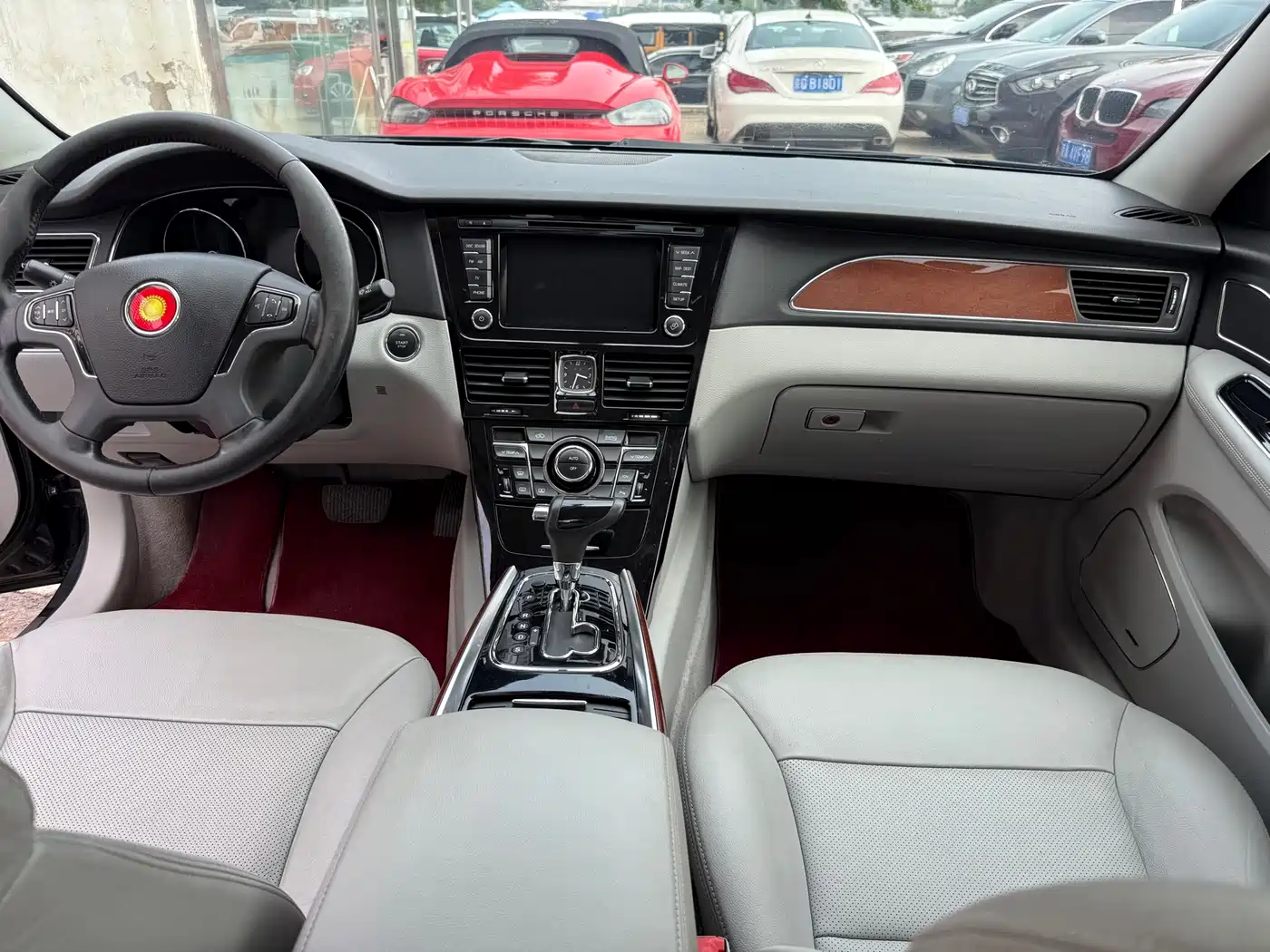 Hongqi H7 фото 27