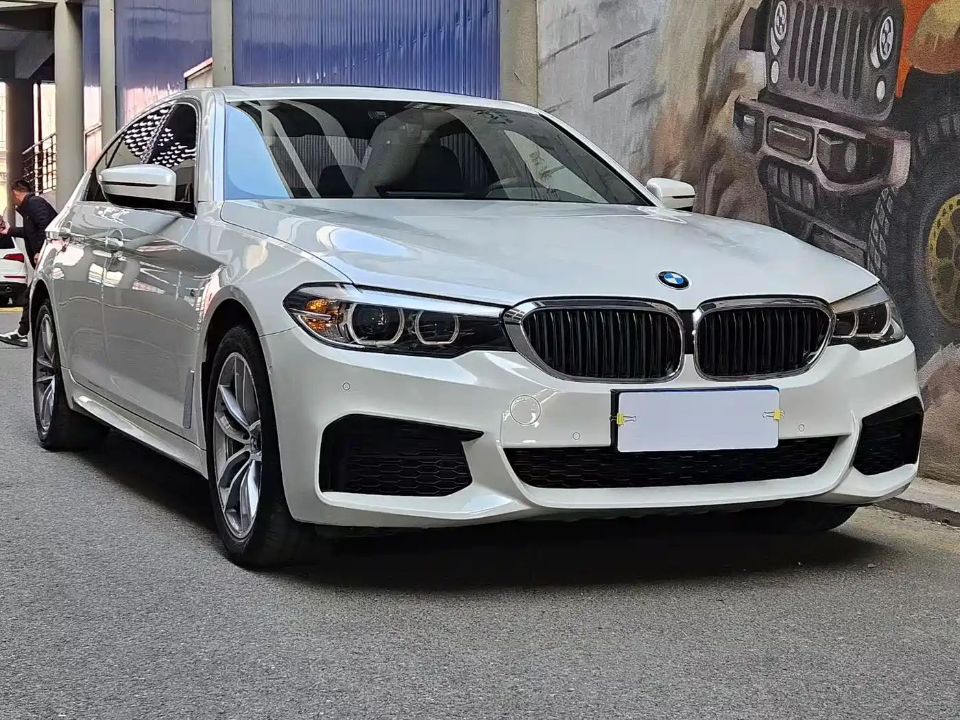 BMW 5 Series 2020 525Li M Sport Package фото 2
