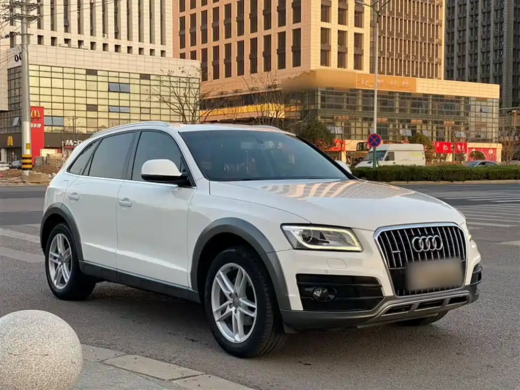Audi Q5 2017 Plus 40 TFSI Technology фото 25