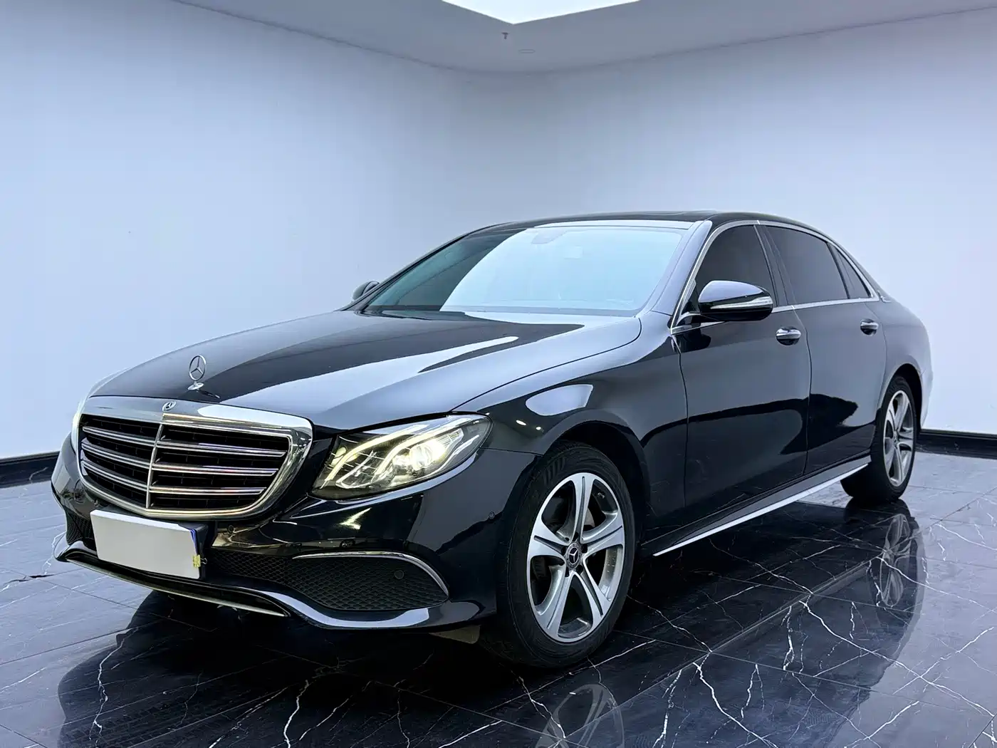  Mercedes-Benz Mercedes-Benz E-Class 2019 E 260 L Sport