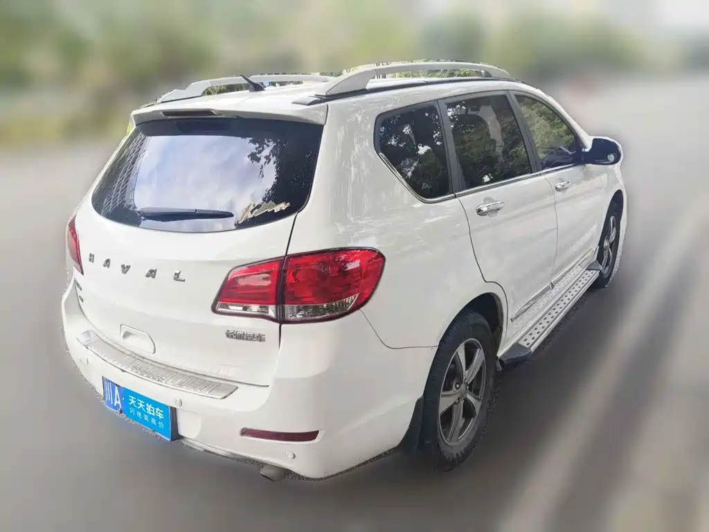 Photo 2 - Haval H6