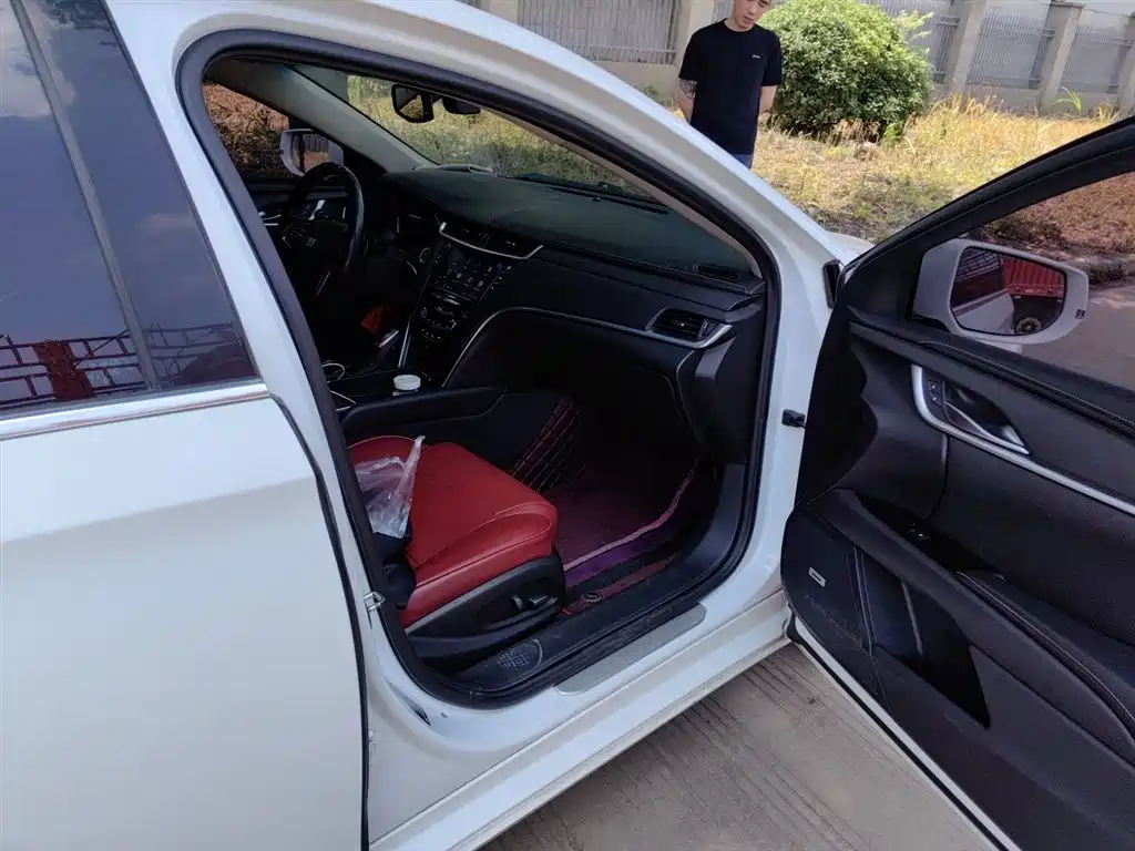 Cadillac XTS 2018 28T Technology фото 20