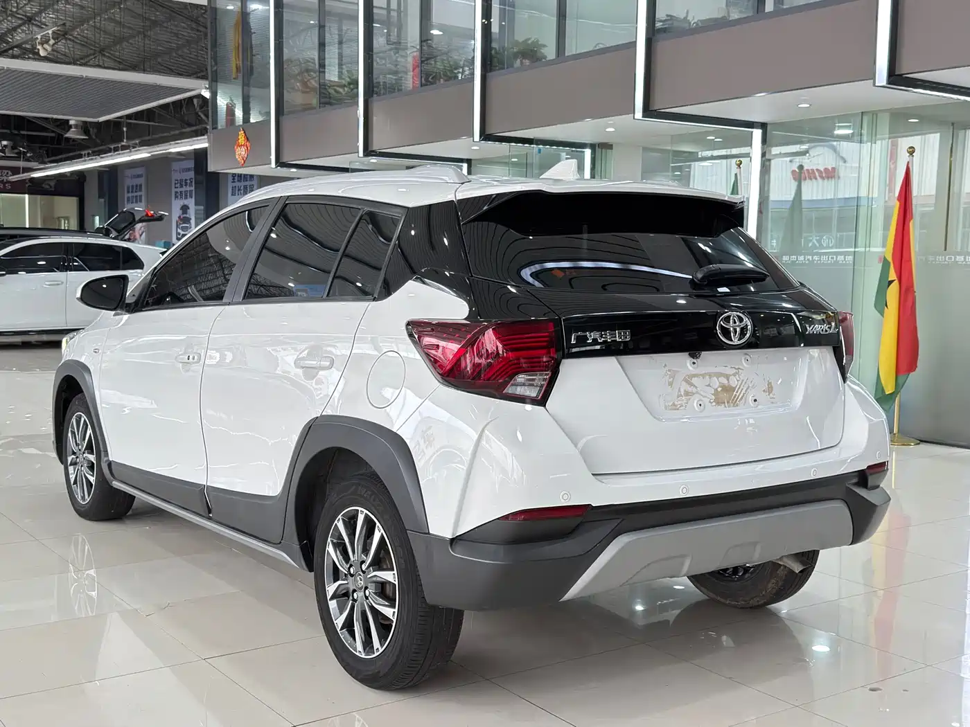 Toyota YARiS L Zhi Xuan 2022 Zhi Xuan X 1.5L CVT Luxury PLUS Edition фото 14