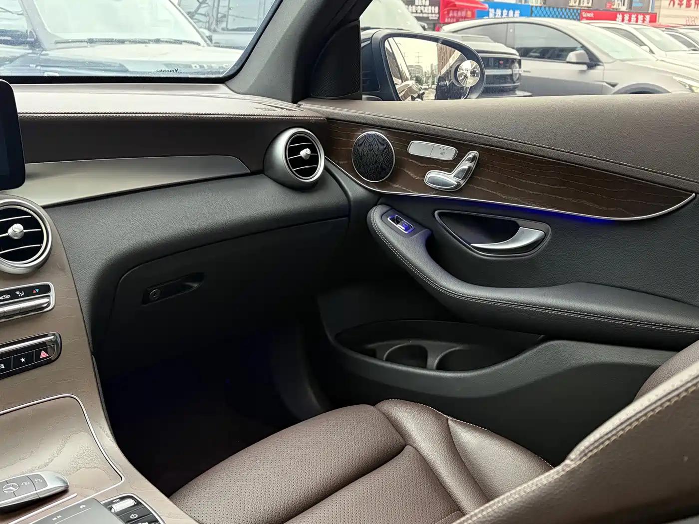 Mercedes-Benz GLC 2021 GLC 260 L 4MATIC Luxury фото 19
