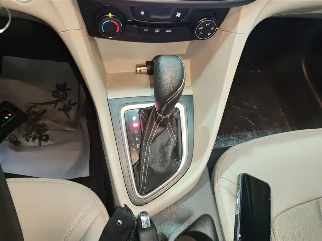 Buick Excelle 2017 15N Automatic Elite фото 14