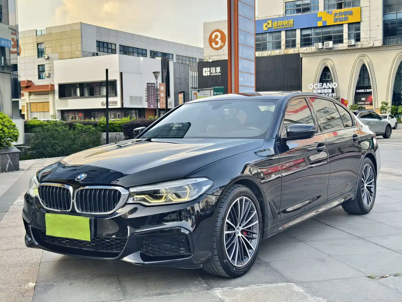 BMW 5 Series 2020 530Li Exclusive M Sport Package