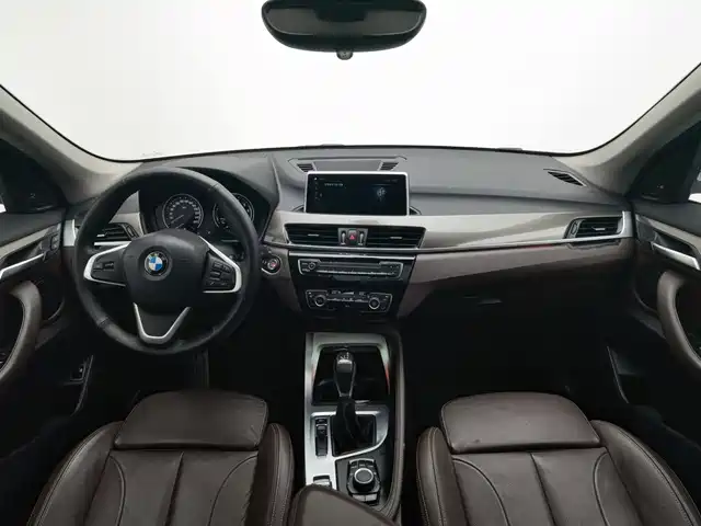 BMW X1 2019 sDrive18Li Premium Model — фото 5