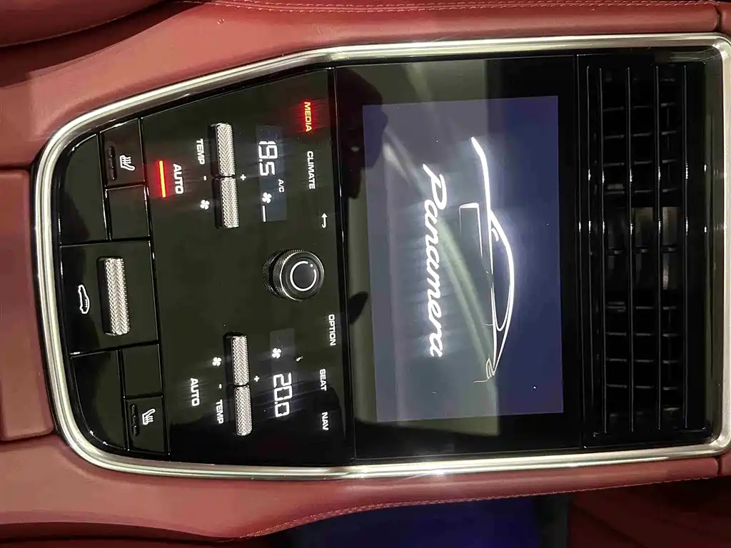 Porsche Panamera 2023 Facelift Panamera 2.9T Platinum Edition фото 11