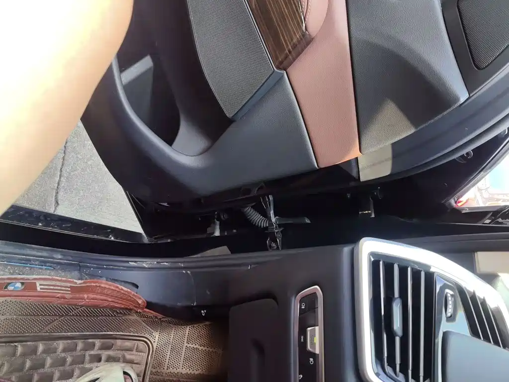 Photo 18 - BMW X5 (Import)