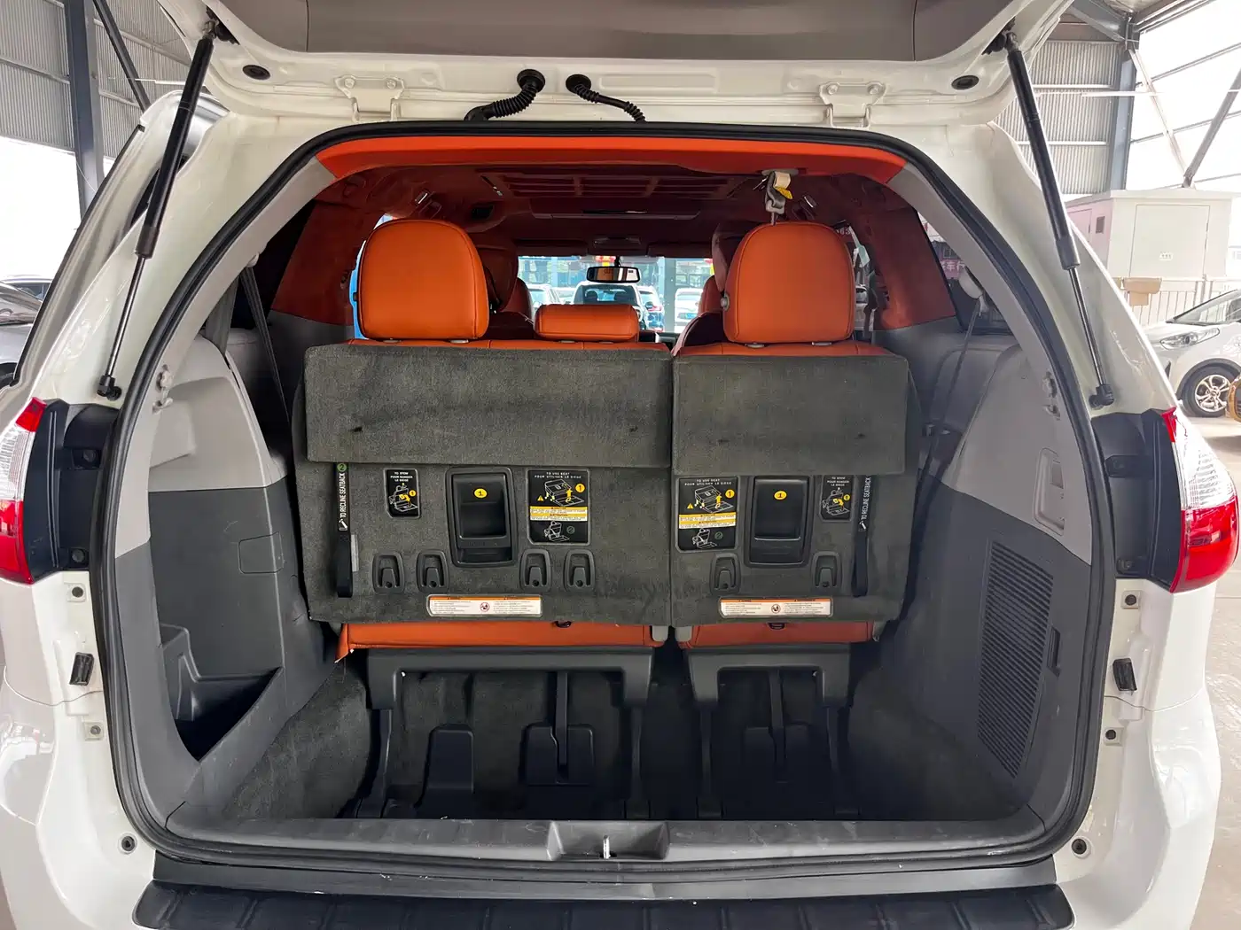 Toyota Sienna 2015 3.5L 4WD L фото 16