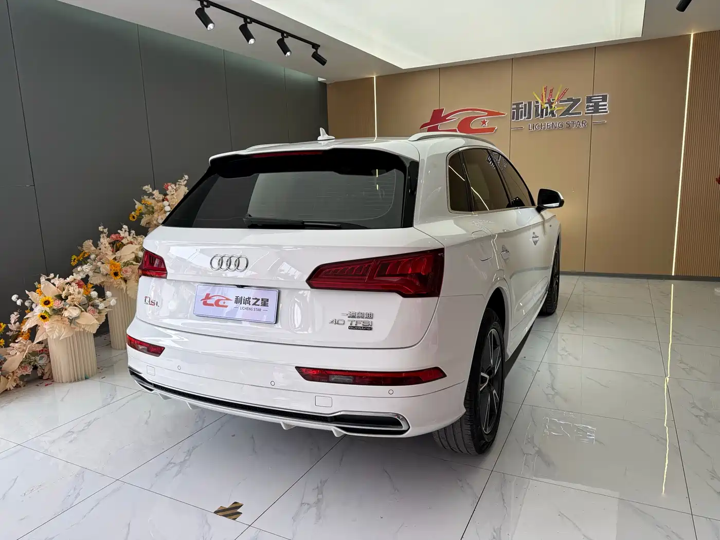 Audi Q5L 2018 40 TFSI Premium Fashion China VI фото 9