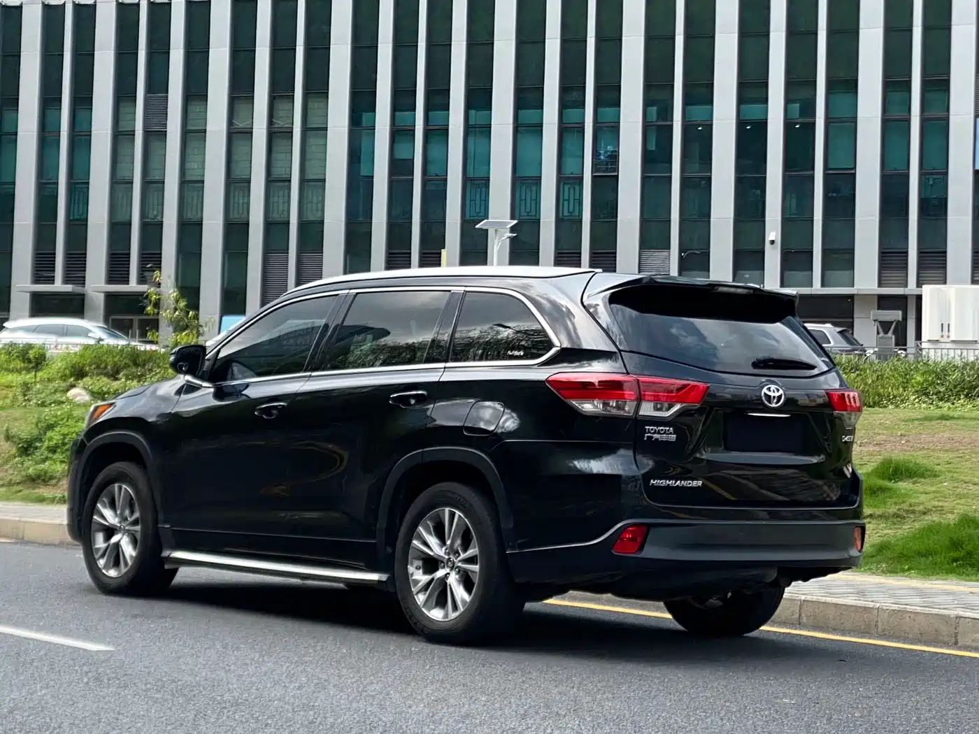 Toyota Highlander 2018 2.0T 2WD Elite 7-seater (China V) фото 5