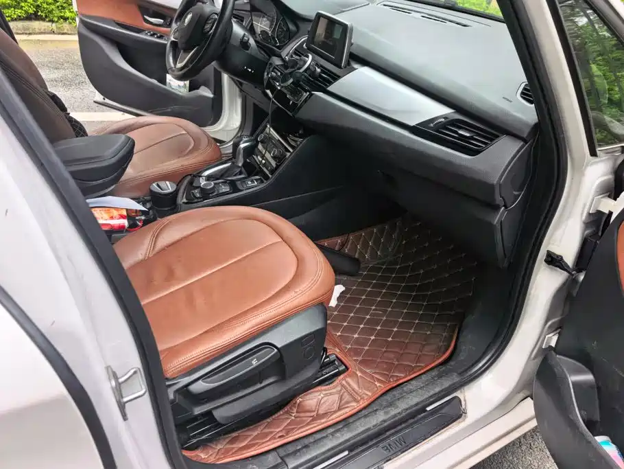 BMW 2 Series Touring 2016 2016 218i Fashion Model