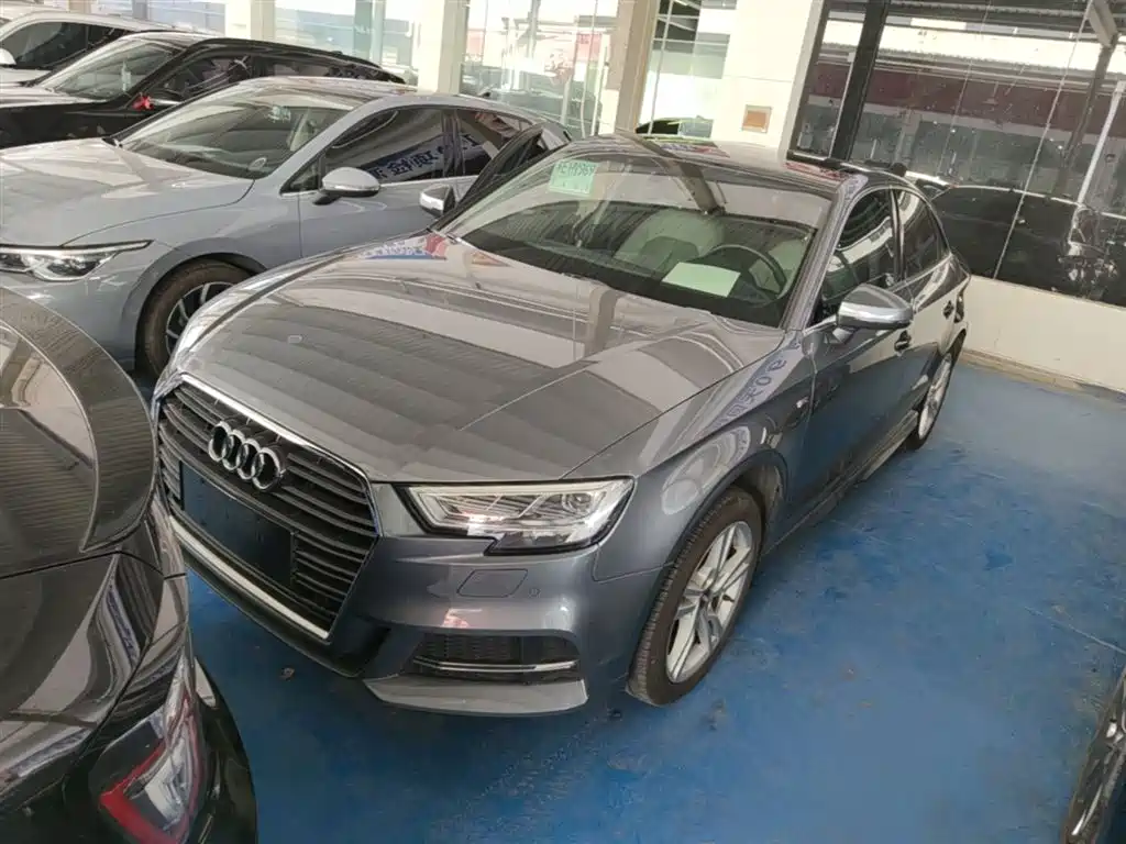 Audi A3 2019 Limousine 35 TFSI Fashion China VI фото 2