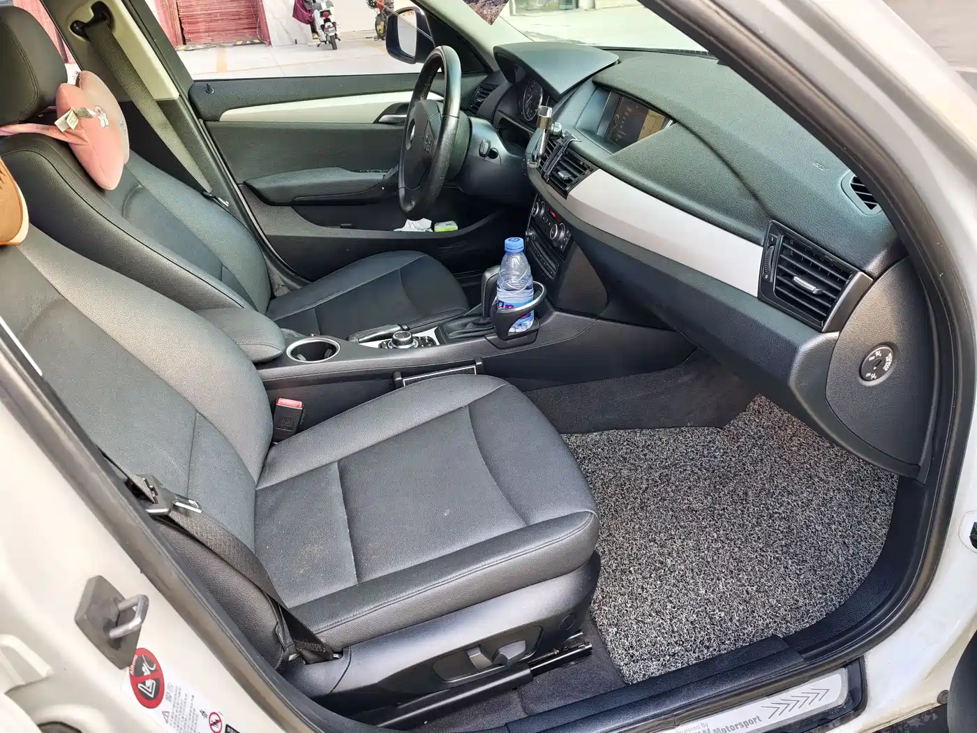 BMW X1 (Import) 2012 sDrive18i Luxury фото 10